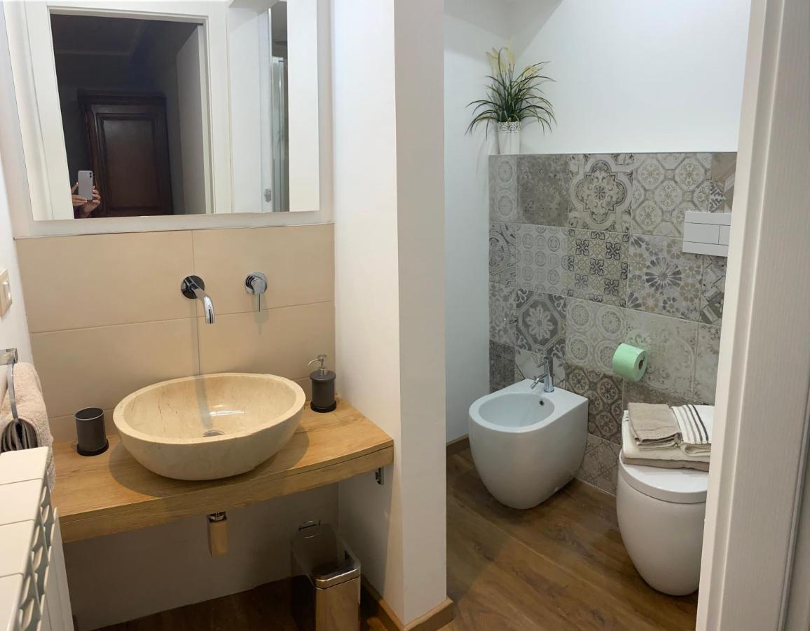 פואניאגו La Casa Di Campagna Sul Garda מראה חיצוני תמונה