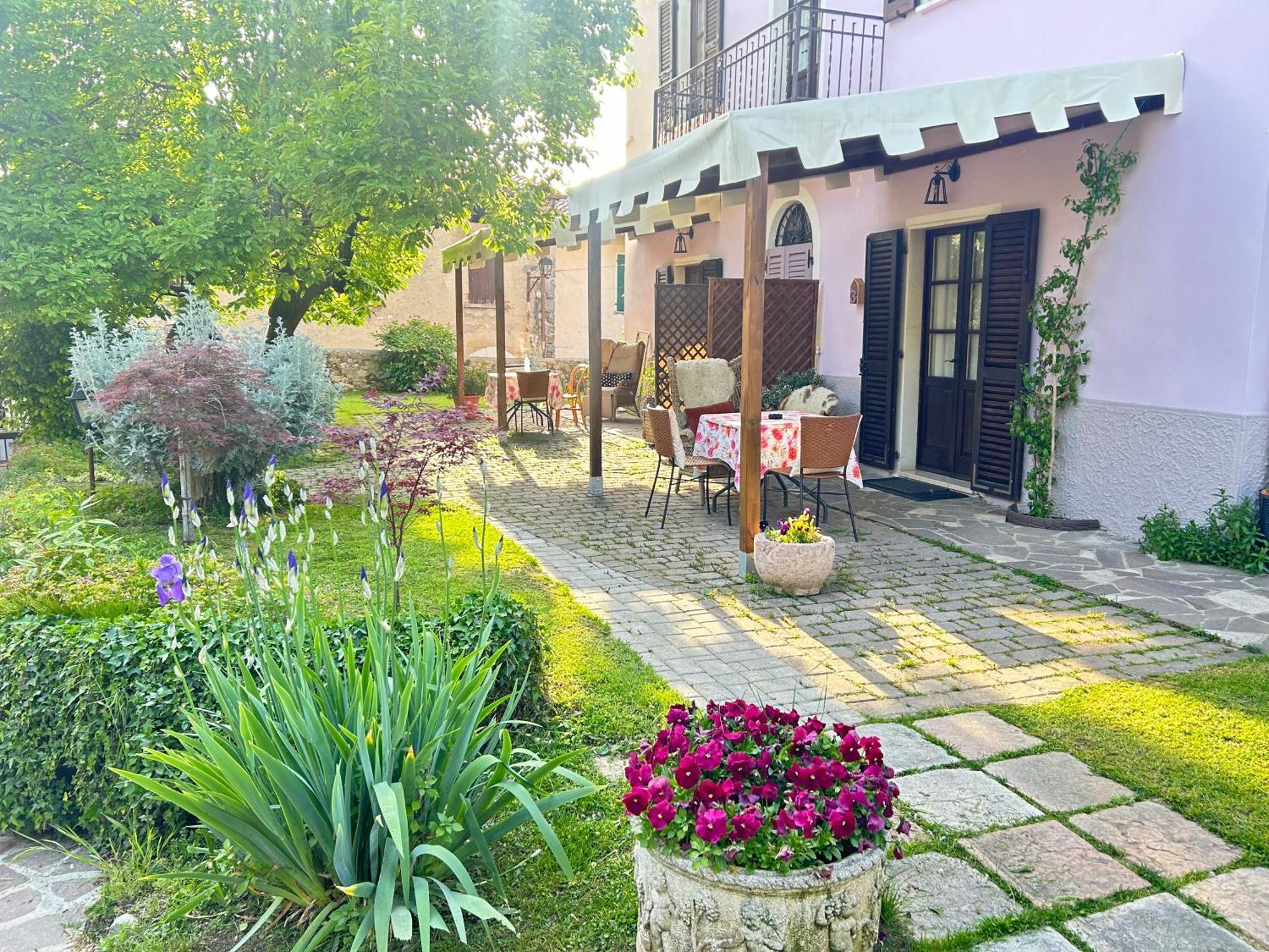 פואניאגו La Casa Di Campagna Sul Garda מראה חיצוני תמונה